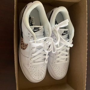 Nike Dunk Low SE primal white